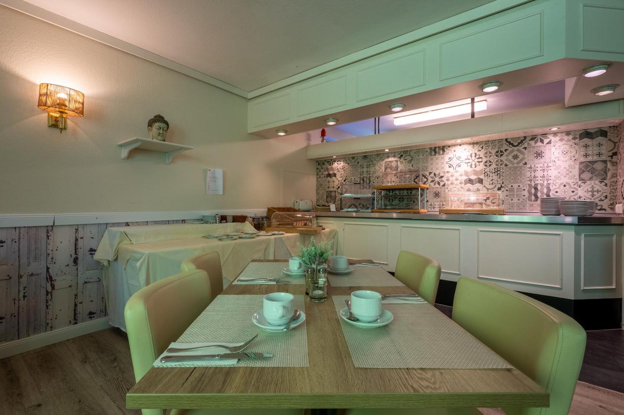 Hotel Waldkur 里尔 外观 照片